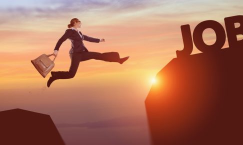 自宅で稼ぐ方法！内職で小銭をもらうのではなく、大変だけど自分のビジネスを作ってしまう方がおすすめの理由